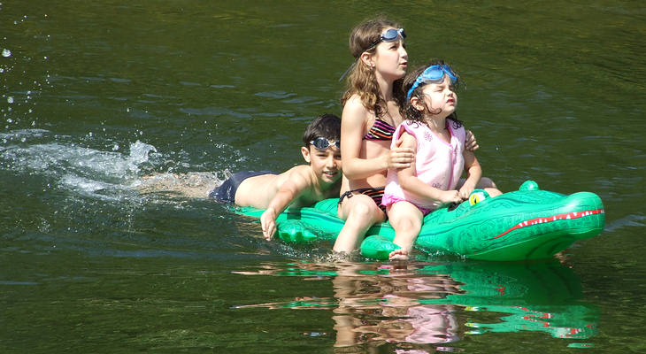 Swimming in the river Le Gardon