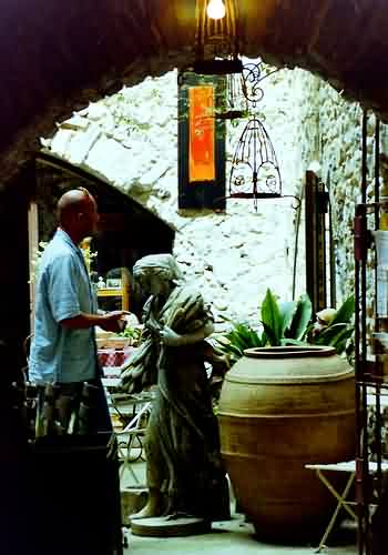 Squares, Places and lanes in Anduze