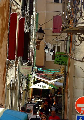 Squares, Places and lanes in Anduze