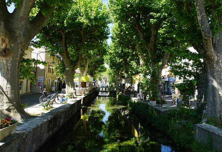 Der 1.000-Einwohner-Ort Goudargues wird auch Venedig des Gard genannt.