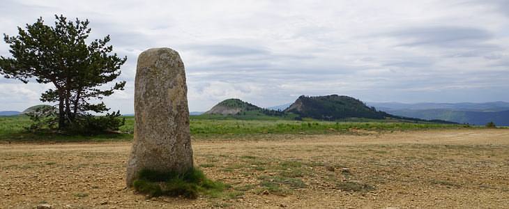 Menhirs Cham des Bondons