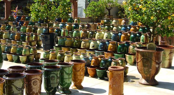 Töpferkunsthandwerk und die Vase d'Anduze